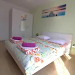 Baric Διαμέρισμα *