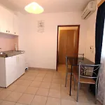 Baric Διαμέρισμα *